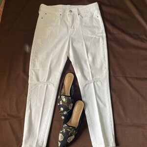 Levi's Women's White Straight Leg Jeans